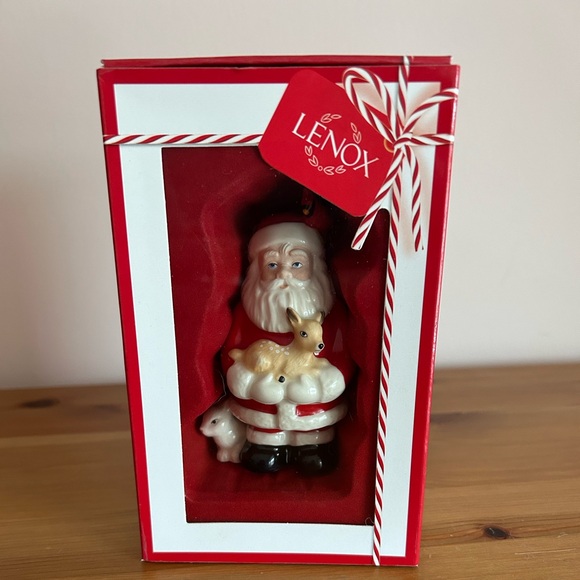 Lenox Santa 🎅 Ornament - Picture 10 of 13